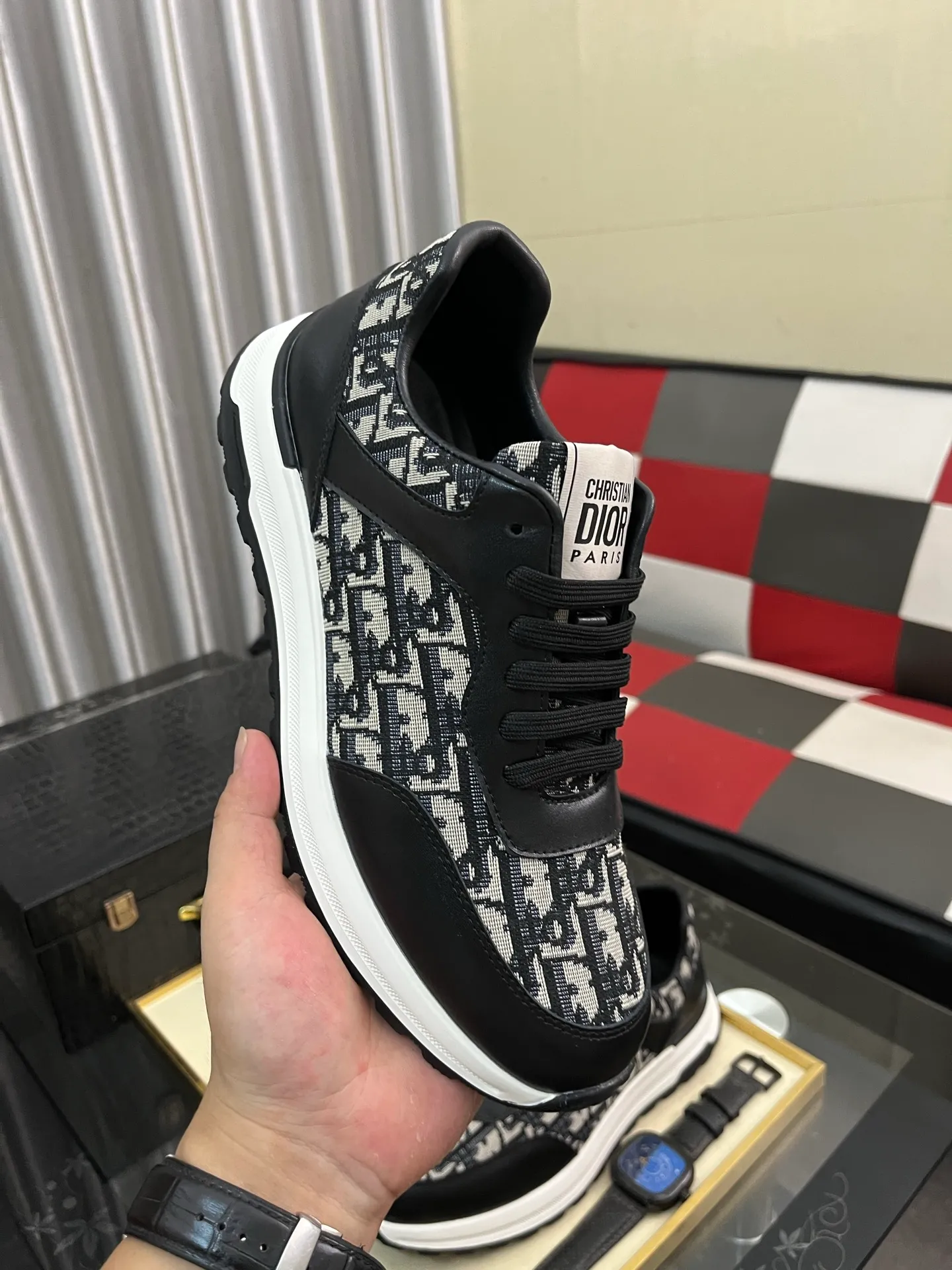 Men's Men's Shoes 💰420⌚️⌚️[Dior] 2025 Dior original lace-up low-top men's shoes Classic casual shoes 🔥This model is the official flagship model, with high quality and made by famous original factory designers. It is made of high-quality cowhide with original materials ➕comfortable and breathable mesh lining ➕pigskin insole, perfect last shape, generous and fashionable design, attracting many consumers, code number: 38--442️⃣Colors available